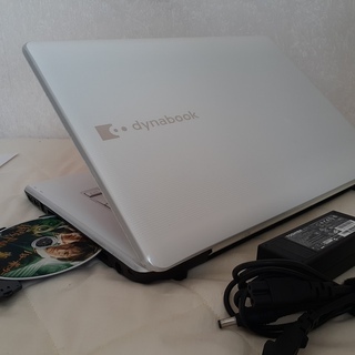 【取引中です】　☆SSD搭載で快適☆　TOSHIBA　dynabook　Wi-Fi  マルチ　 ホワイト　16インチ大画面　Windows10　
