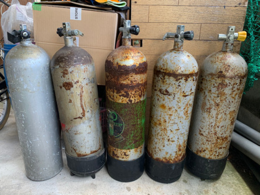 ダイビング　ボンベ　エアータンク　14L？　5本