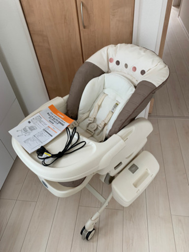 コンビ ネムリラ 電動 AUTO SWING エッグショック