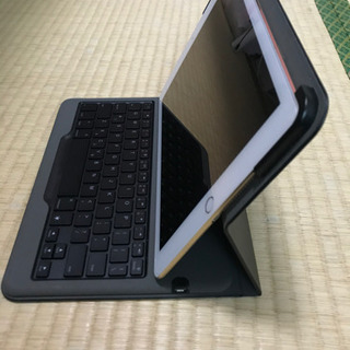 iPad Air2、BTキーボードをセットで