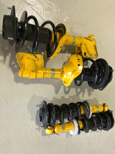 純正　サスペンション