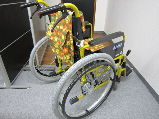 【中古】　車椅子 （カワムラ製）自走式