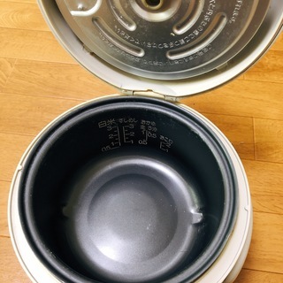 「取引中：現在新規受付終了」三菱の炊飯器（３合まで）故障なしの画像