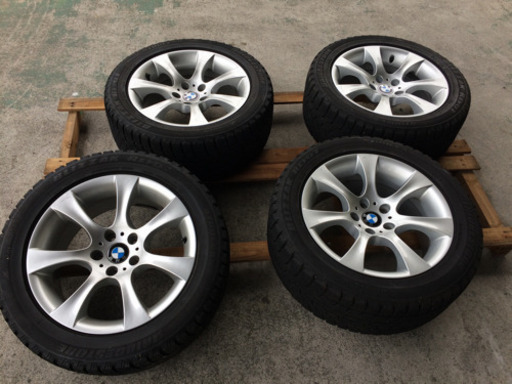 18インチ ブリヂストン スタッドレスタイヤ BMWセンターキャップ付きホイール 4本セット