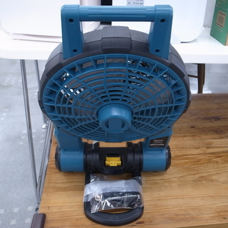マキタ 充電式ファン 扇風機 CF201D 電動工具 モノ市場半田店 119の画像
