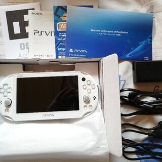 PlayStation®Vita　PCH-2000シリーズ