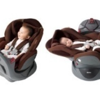 美品★ベビー用品おまけ付★最高位チャイルドシート　アップリカ　フ...