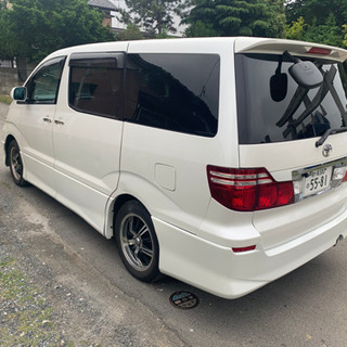 トヨタ　アルファードの画像