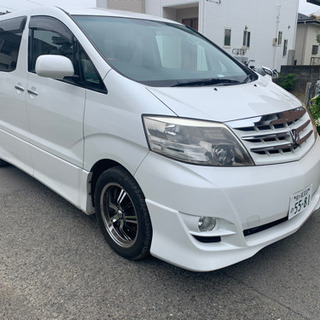 トヨタ　アルファードの画像