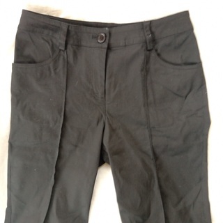ほぼ新品　OTTO　センタープリーツ　クロップドパンツ　ブラックの画像