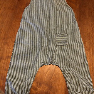 H&M オーバーオールの画像