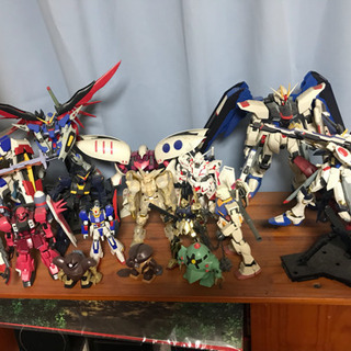 ガンダム  プラモデル