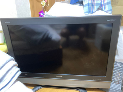 シャープ　アクオス　37インチ