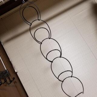 ニトリ　スカーフハンガー黒の画像