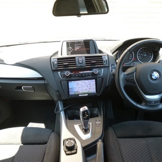 検査2年8月116i MスポーツPKG ターボ/デイライト/HDDサイバーナビ/地デジ/Bluetooth/idrive/コンフォートアクセス/アイドリングSTOP/ミラ-ETCの画像