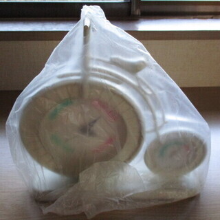 インテリアにも！置き時計 自転車型 時計・温度計 新品未使用品の画像