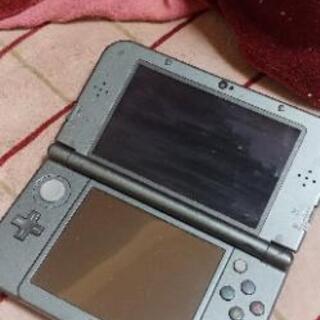 ニンテンドー3DS(LL)本体メタリックブラックの画像