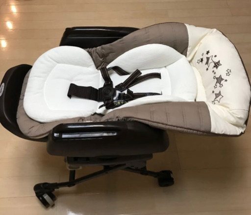 コンビ  ネムリラ 電動オートスウィング 美品