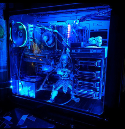 限定値下げ　LED ゲーミングパソコン　ガラス製　マウス・キーボード付き