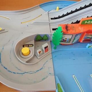 トミカビル&にぎやかドライブの画像