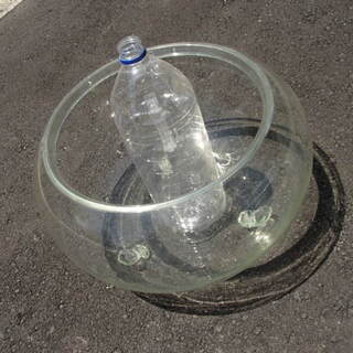 大きな三脚金魚鉢　和ガラス　アンティークの画像