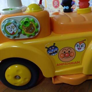 アンパンマン　手押し車　車　よくばりビジーカーの画像