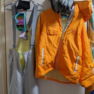 160センチ　スキーウェア　スノボーウェア　ジュニア +ゴーグル...