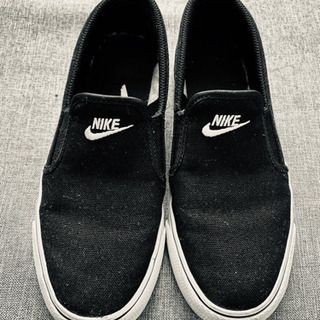 ナイキ　スリッポン　22.5センチ