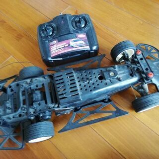 決まりました。原型も、よくわかりませんが。充電器も別で載せてます。
