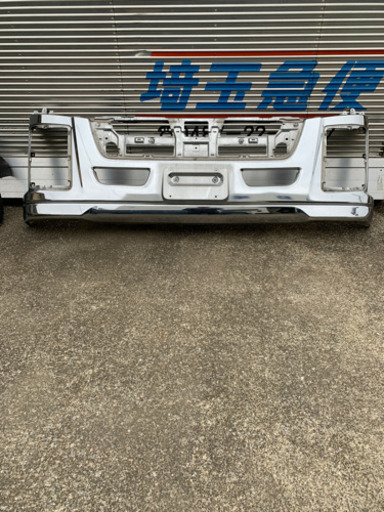 イスズギガ現行型メッキバンパー