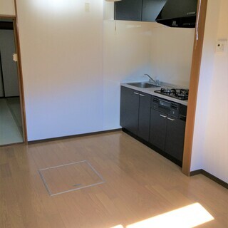 【家賃値下げ中！！！！日当たり良好☀庭付きリフォーム済みゼロゼロ...