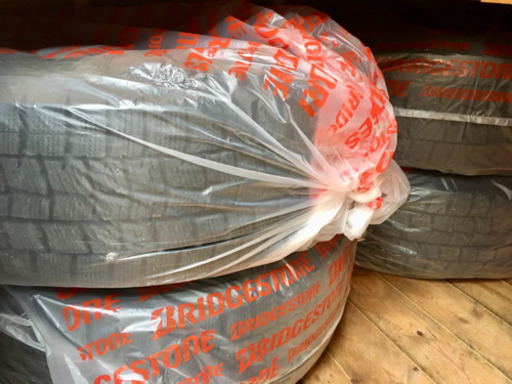 ダンロップ  スタッドレスタイヤ 4本
