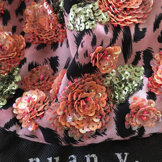 nuan.y. ハンドバッグの画像