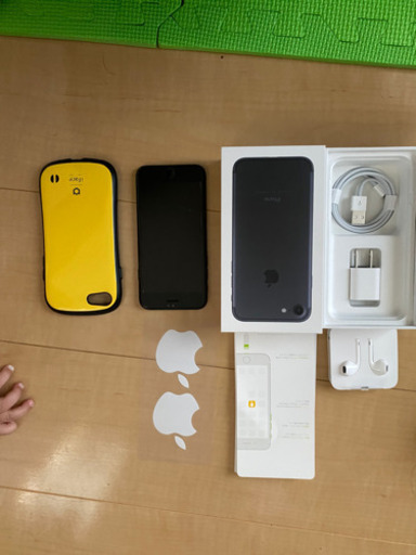 24500円‼︎/iPhone7/128/au/美品/iFaceイエロー