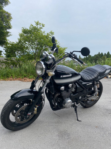 鹿児島　ゼファー400χ  新品、カスタム多数な車両