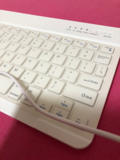 iPad キーボード　一度のみ使用　シリコンカバー付き
