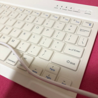 iPad キーボード　一度のみ使用　シリコンカバー付き