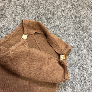★セシル★バックボタン肩出しニットの画像