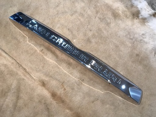 トヨタ　ランクル　プラド　150系後期　メッキリアガーニッシュ