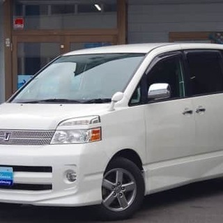 ⭐誰でも車がローンで買える⭐🚗自社ローン専門店🚗トヨタ　ヴォクシ...
