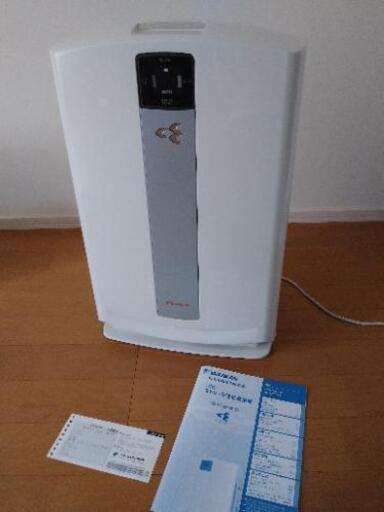 ダイキン　加湿機能付空気清浄機(MCK70P-W)