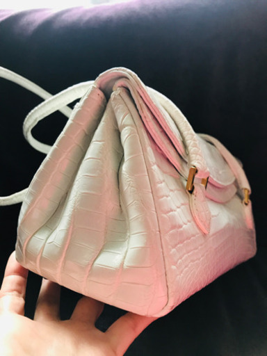 クロコダイル  ポロサス　白　Made in Italy