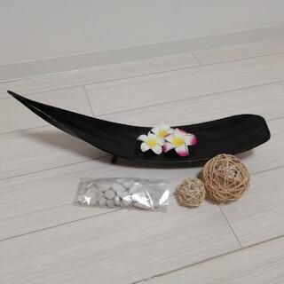【受渡済み】パームリーフトレイとフランジパニ造花とラタンボールと...