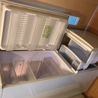 お譲りします！シャープ ノンフロン2ドア冷蔵庫167L SJ-17W-Wの画像