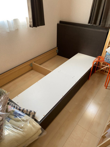 終了　ベッドフレーム　セミダブル　現状渡し　取りに来られる方