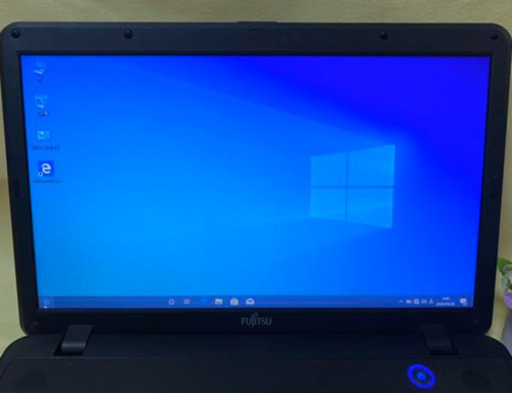富士通 ノートパソコン  LIFEBOOK Core i3搭載 メモリ4G HDD250G CD/DVD 大画面15.6インチ　win