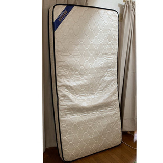 マットレス　シングルサイズ　引き取り可能な方の画像