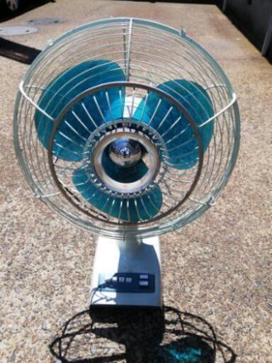 昭和レトロ、約60年前のナショナル扇風機。