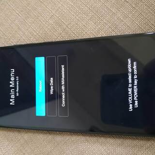 【ケース付】Xiaomi Pocophone F1 6GB Ram 64GBの画像