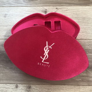 【ケース】YSL イヴサンローラン 小物入れ ケース キス&ラブスペシャルセットの画像